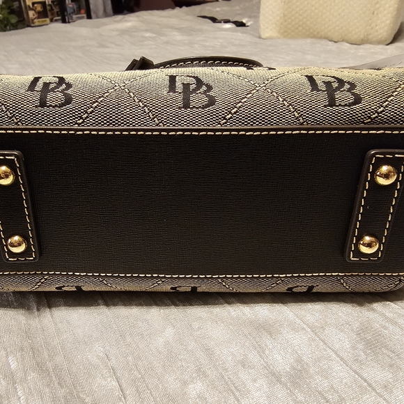 NWT Dooney and Bourke Crossbody - Picture 7 of 9